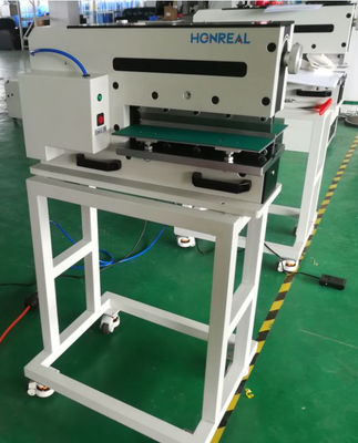 220V 60HZ automatyczna maszyna do cięcia płyt PCB V Groove 330mm Długość cięcia